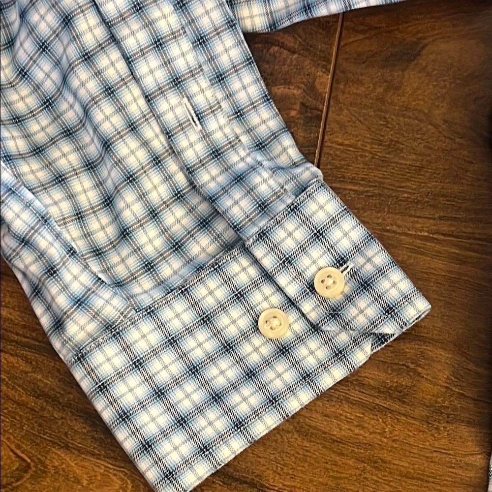 Banana Republic Blue and White Casual Button Down Shirt Sz. L 16-16 1/2